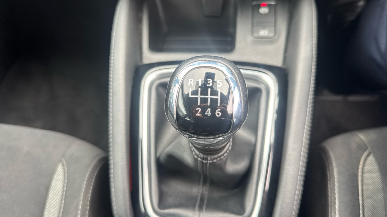 Nissan Qashqai 1.3 DiG-T Acenta Premium 5dr Petrol Hatchback